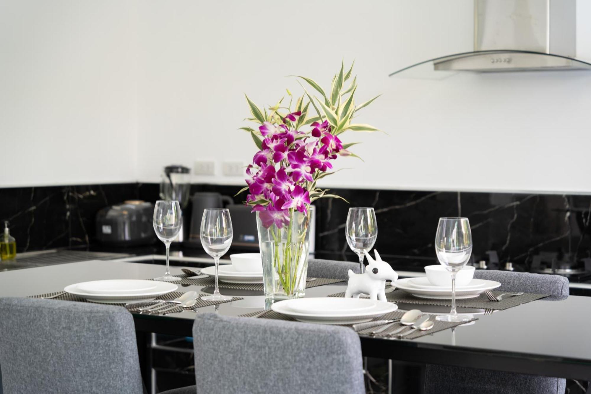 Bougain Villas Salad Beach Rom bilde
